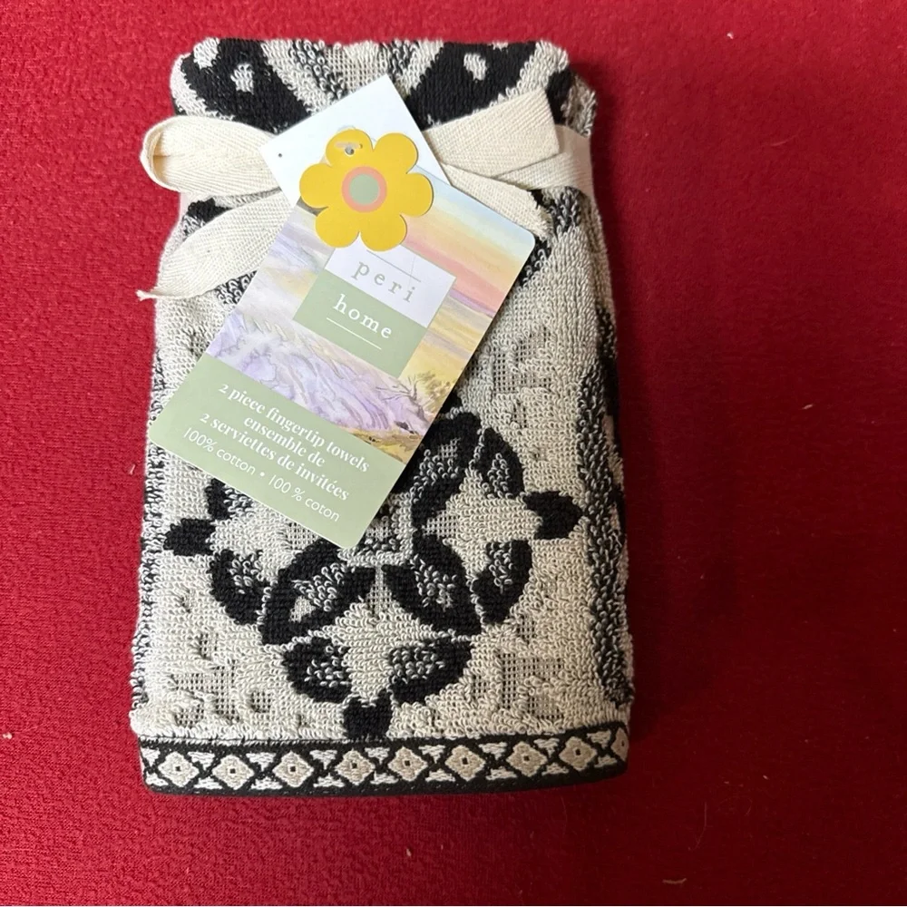 Peri Home 2 Pck Moroccan Tile Pattern Fingertip Towels 11x18”Cotton Black Tan